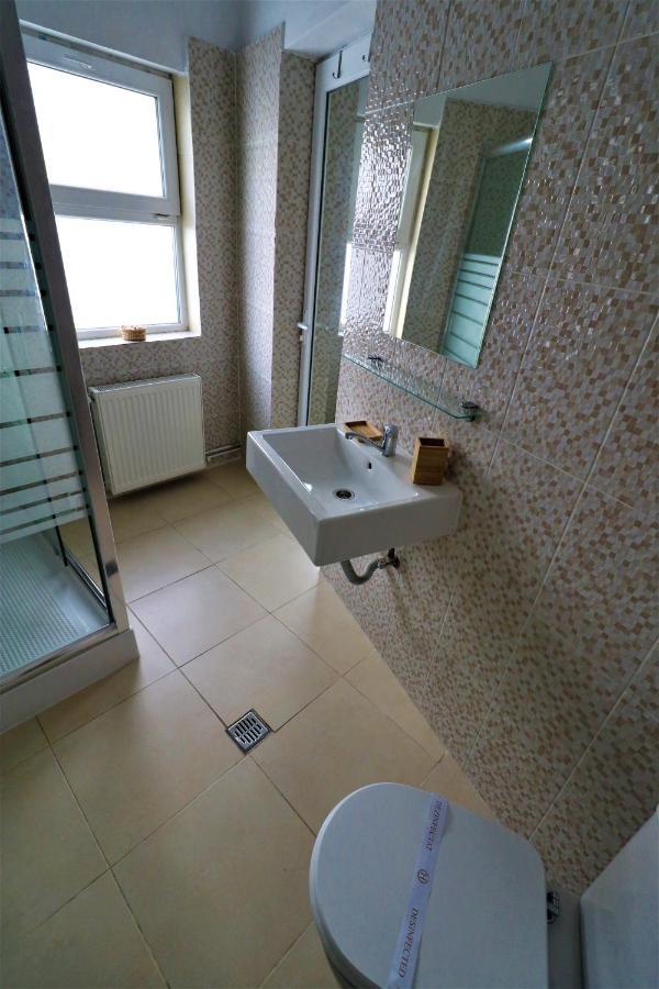 Athenee Palace Apartment - Panoramic View Terrace & Balcony - Free Minibar บูคาเรสต์ ภายนอก รูปภาพ